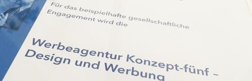 Auszeichnung der Werbeagentur Konzept fünf als Soziales Unternehmen des Monats in Hessen